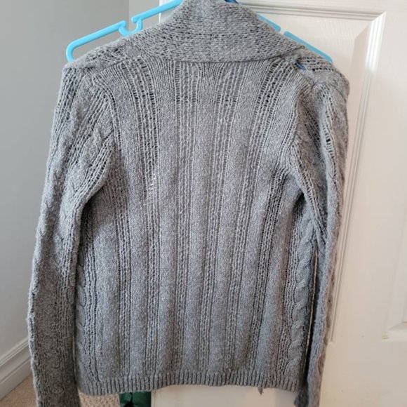 thin sweater - Picture 2 of 2